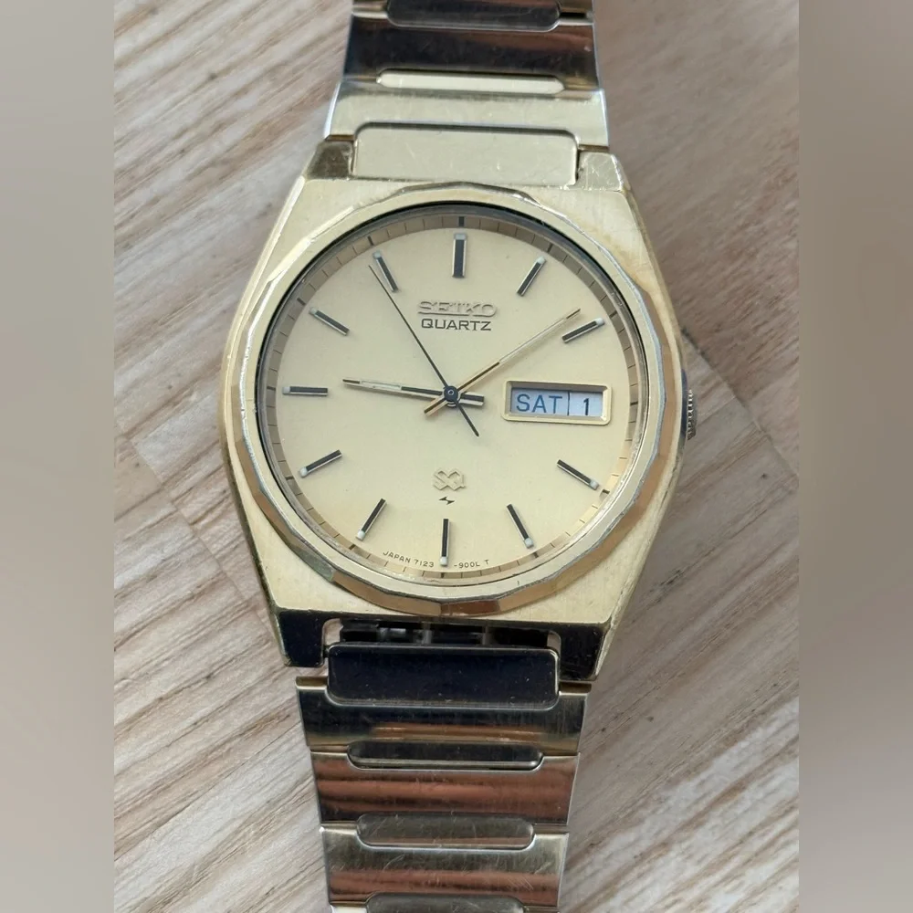 Seiko SQ Rare Vintage Men’s Watch Gold Dial Case Bracelet Hands New Crystal